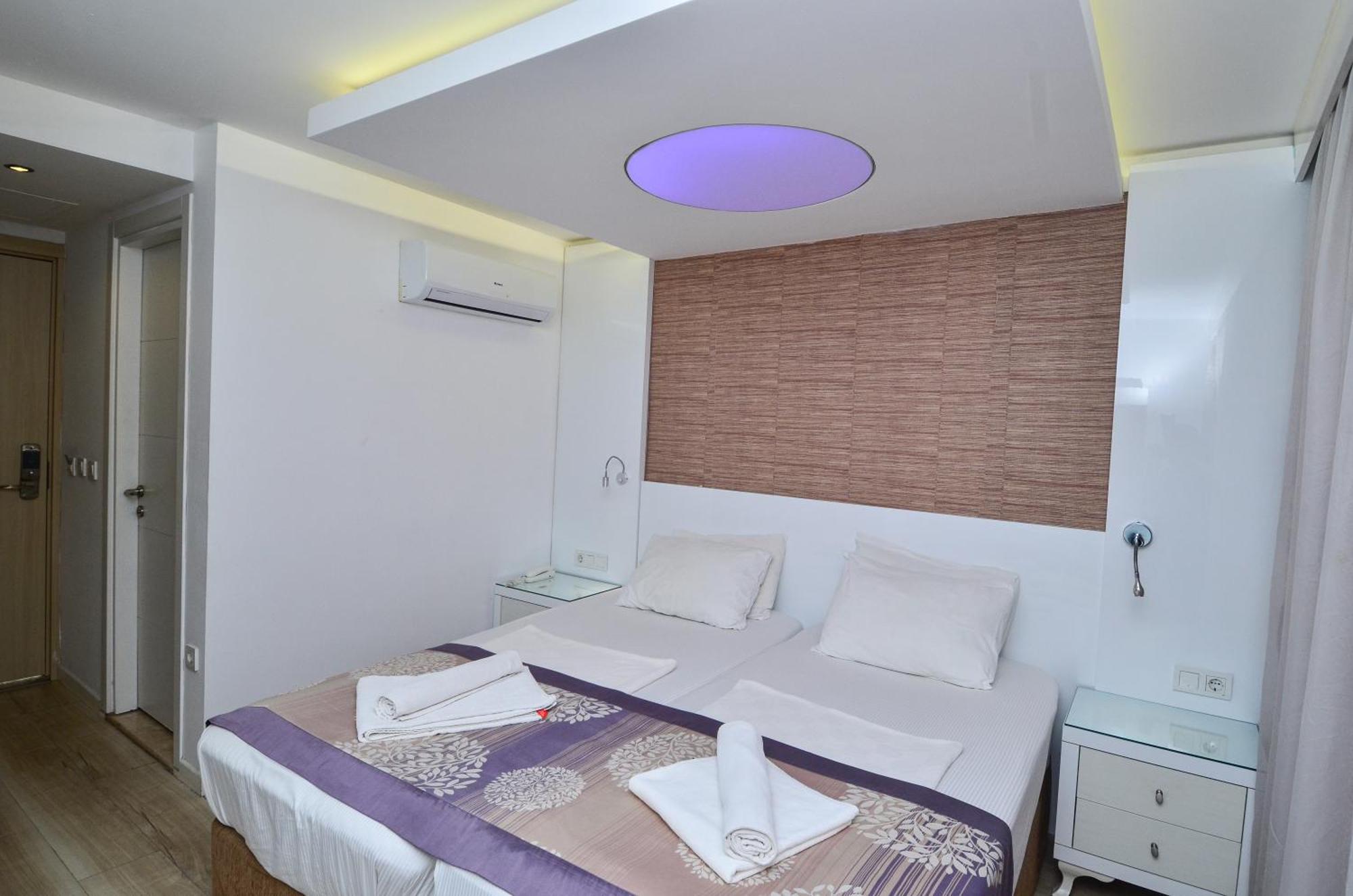Tropic Beach Club Side Hotel Екстер'єр фото