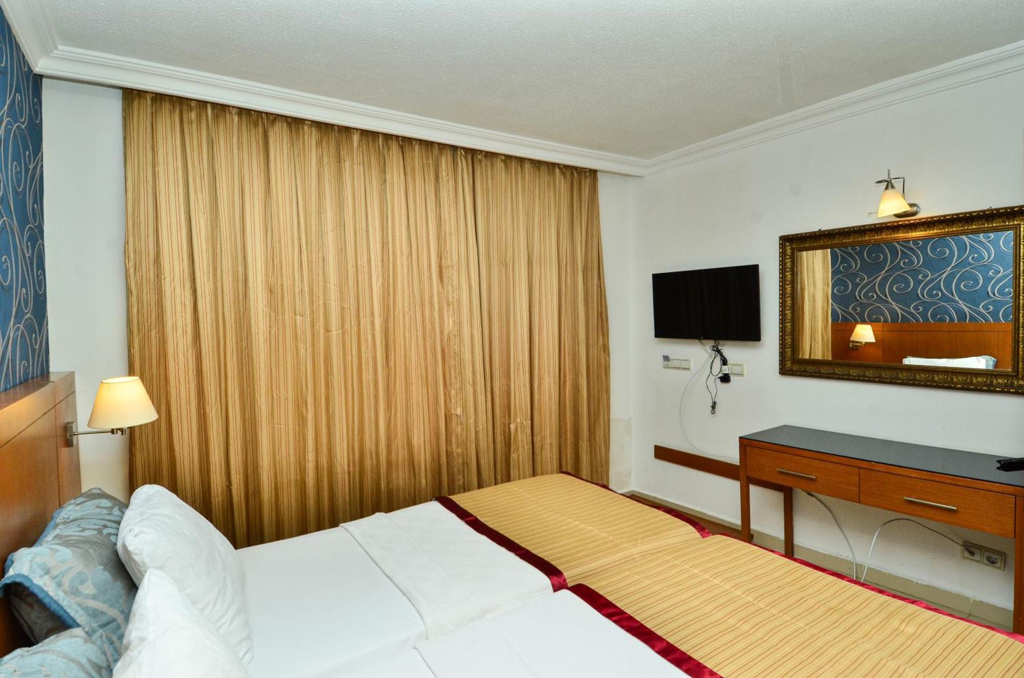 Tropic Beach Club Side Hotel Екстер'єр фото